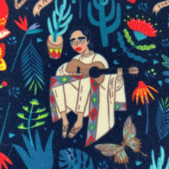 TomToc iPad case 13x10.5in.Excellent condition. Smoke and animal free home. Nwot - Picture 4 of 6